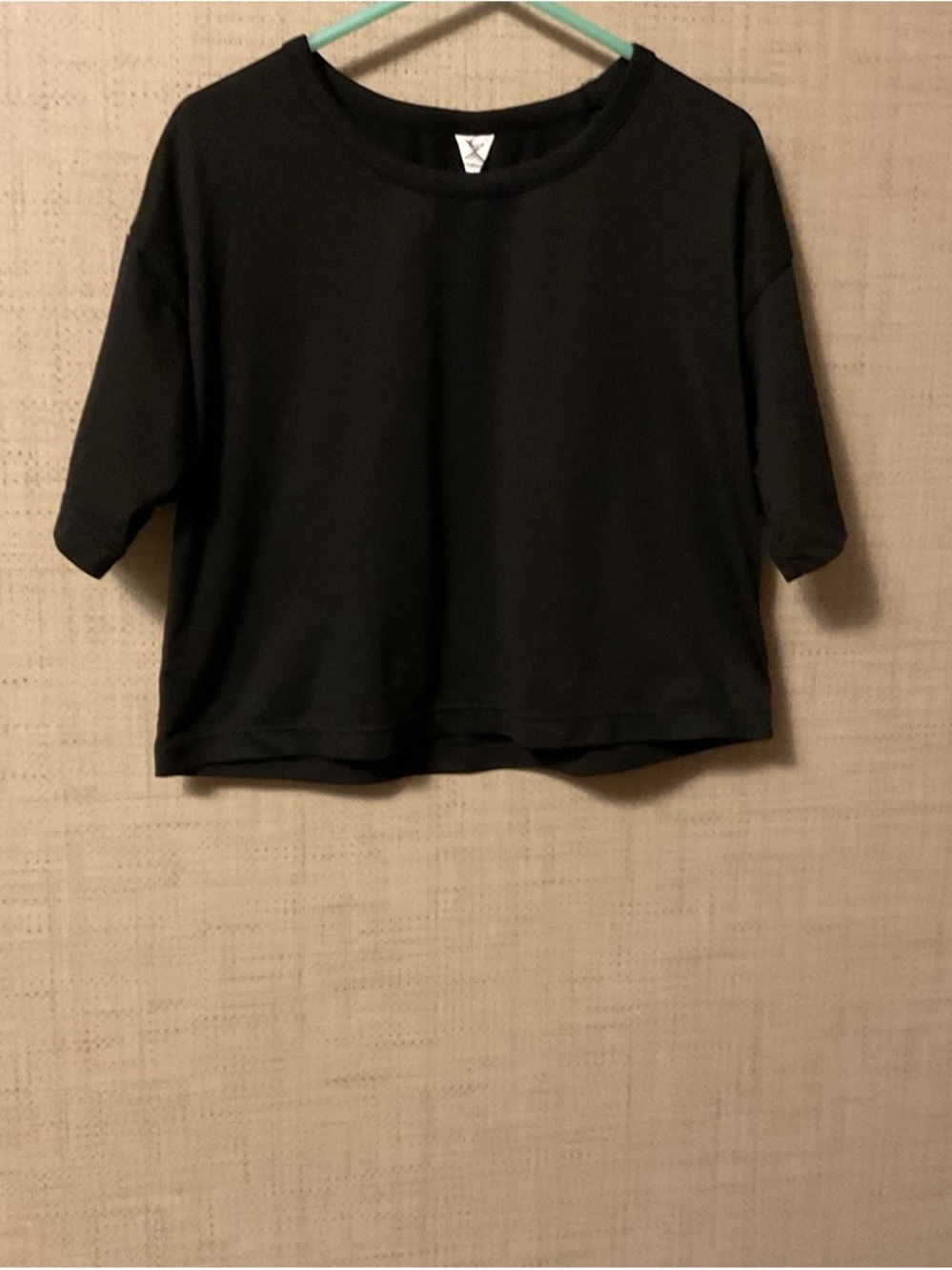 Xersion Black Cropped Short Sleeve Tee